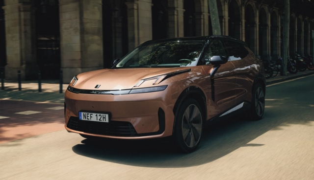 Lynk-&-Co-08