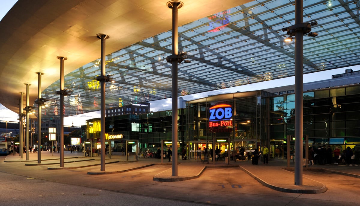 ZOB-Hamburg-Daimler-Buses-Ladestationen