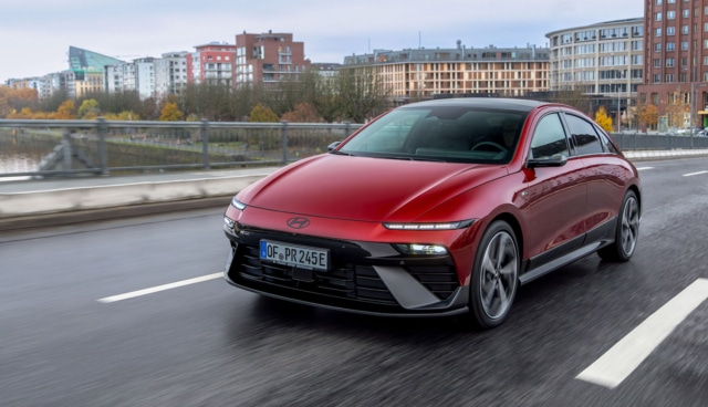 Hyundai-Ioniq-6
