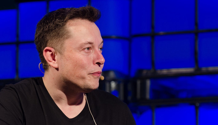 Elon Musk über die Tesla Gigafactory, neue Batterien und Recycling
