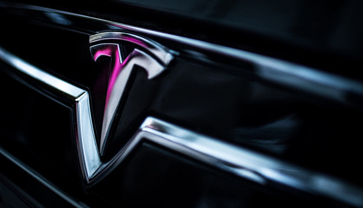 Tesla Model 3 „deutlich günstiger“ als Model S dank „weniger Schnickschnack“, E-Truck möglich