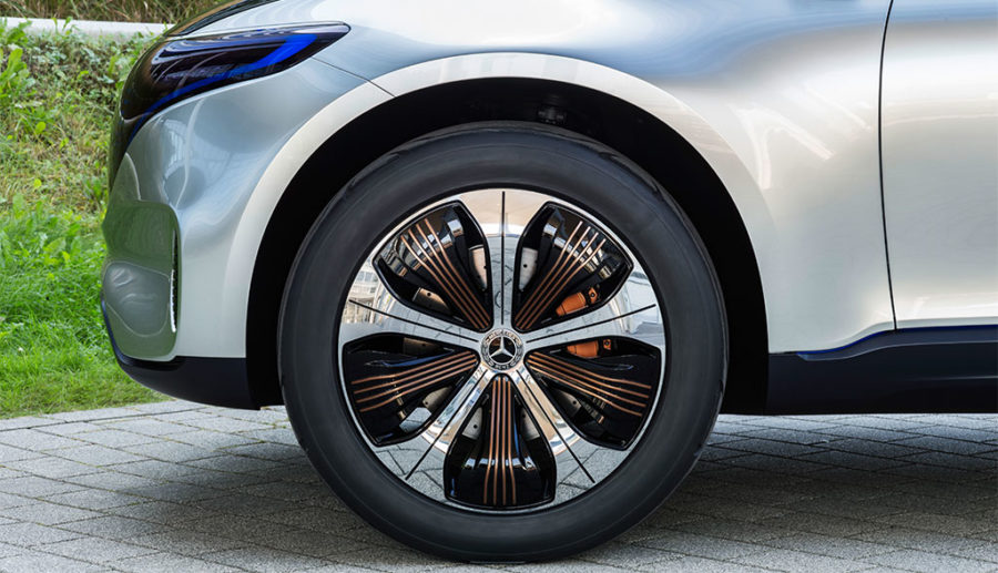 Daimler-Chef Zetsche: Hersteller „massiv unterwegs, Elektrofahrzeuge voranzubringen“