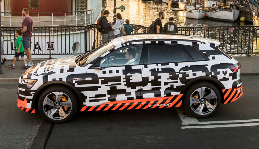 So sieht Audis Elektroauto-SUV e-tron innen aus